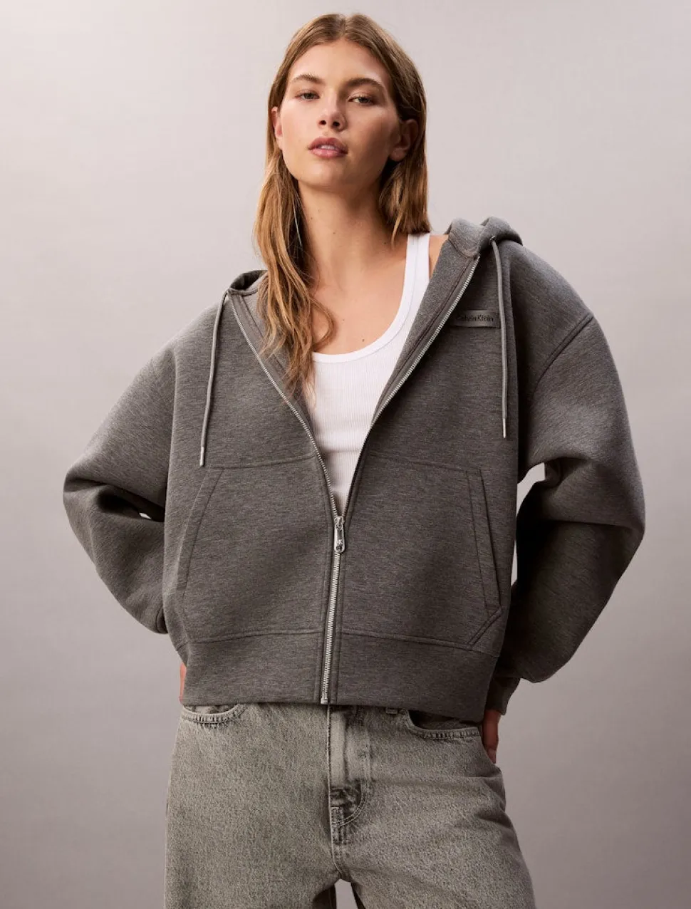 Calvin Klein Jeans naisten huppari, LS SCUBA HOODIE Vaaleanharmaa