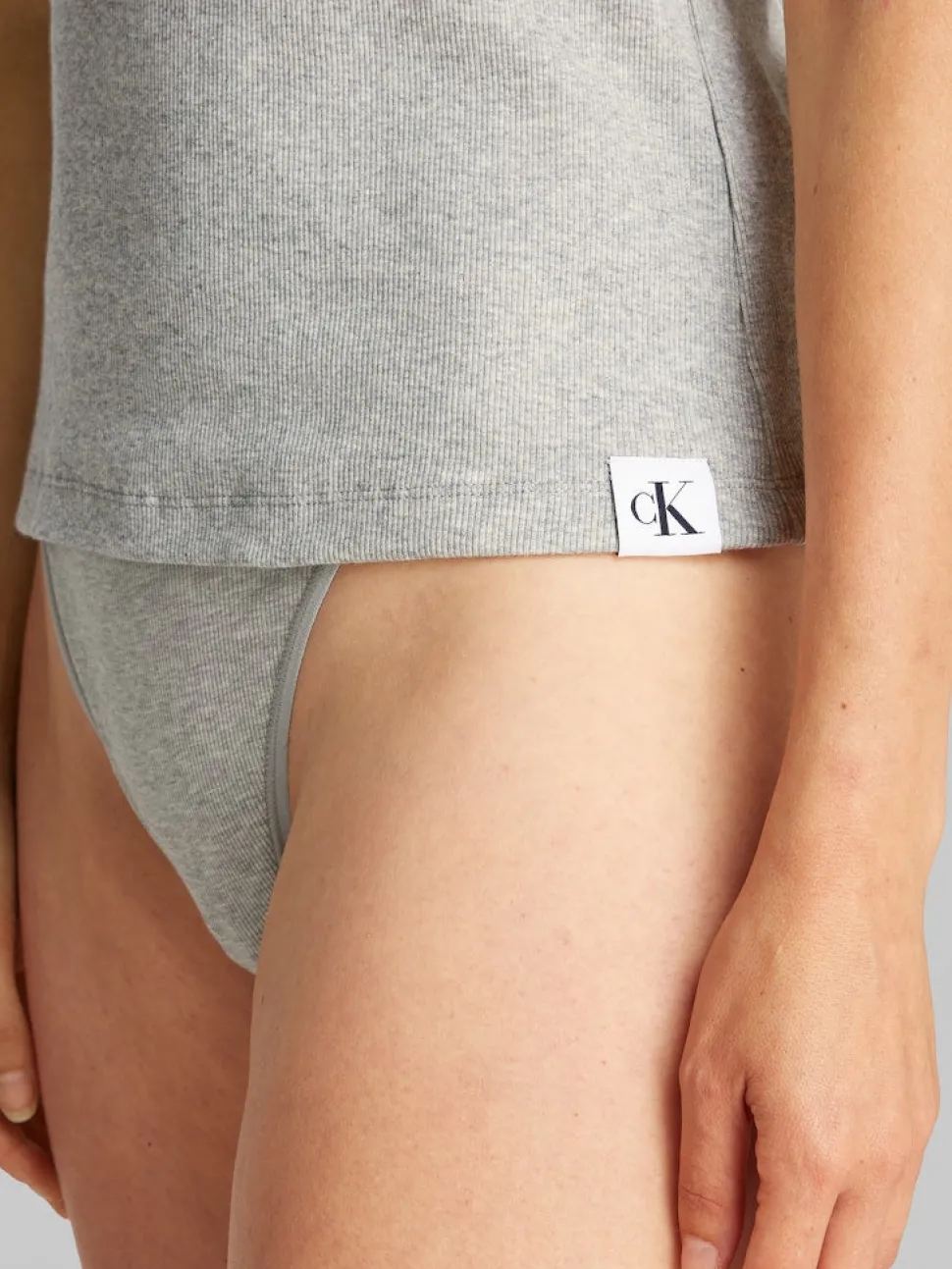 Calvin Klein naisten tank top, SLIM RIB TANK Vaaleanharmaa