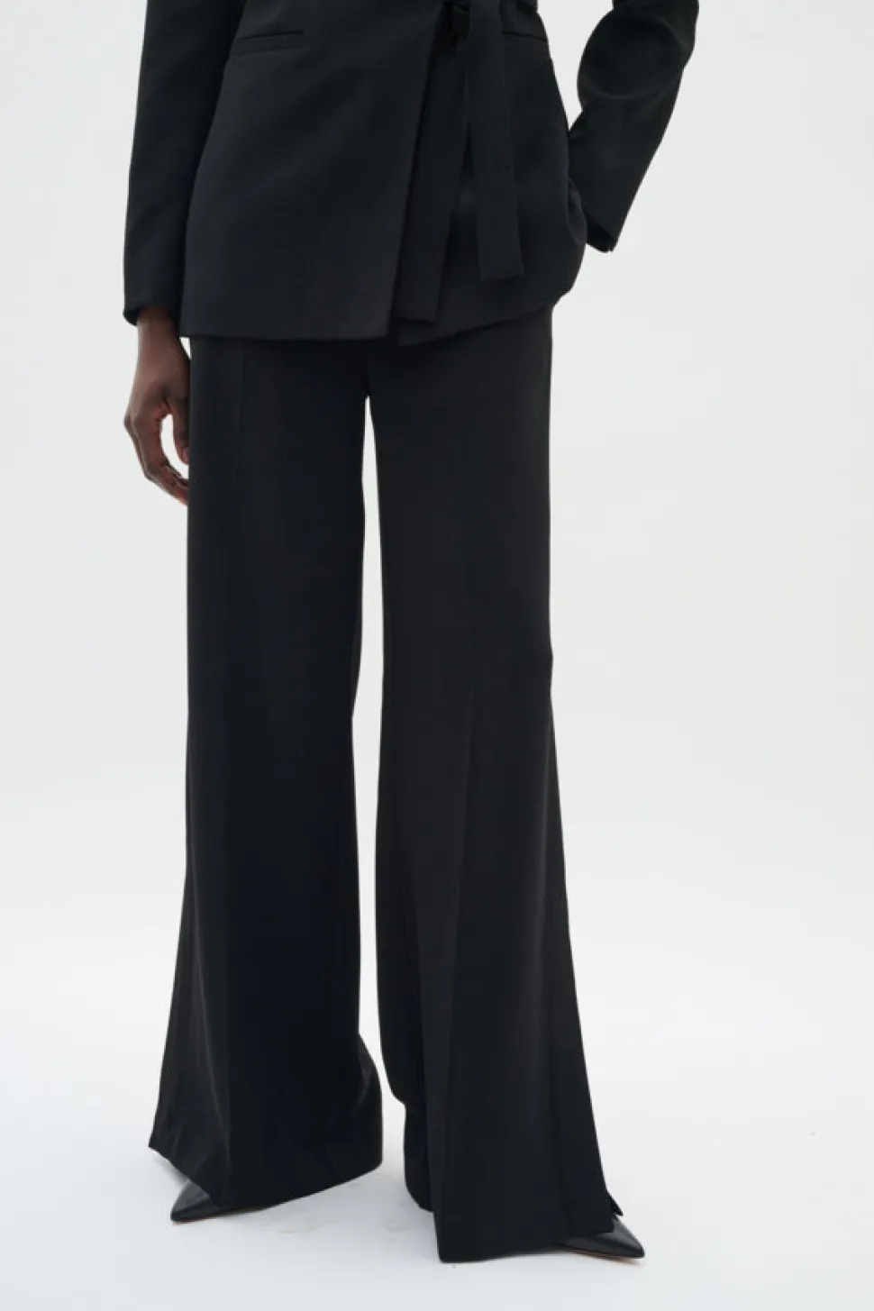 Inwear naisten housut, BRIEZIW SLIT PANTS Black