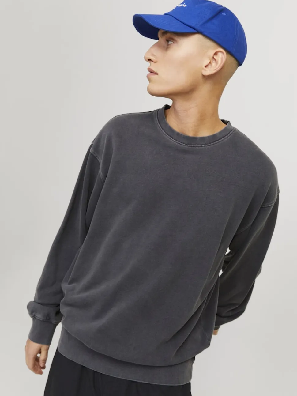Jack and Jones miesten collegepusero, JJECHARGE FADED SWEAT CREW NECK Castlerock