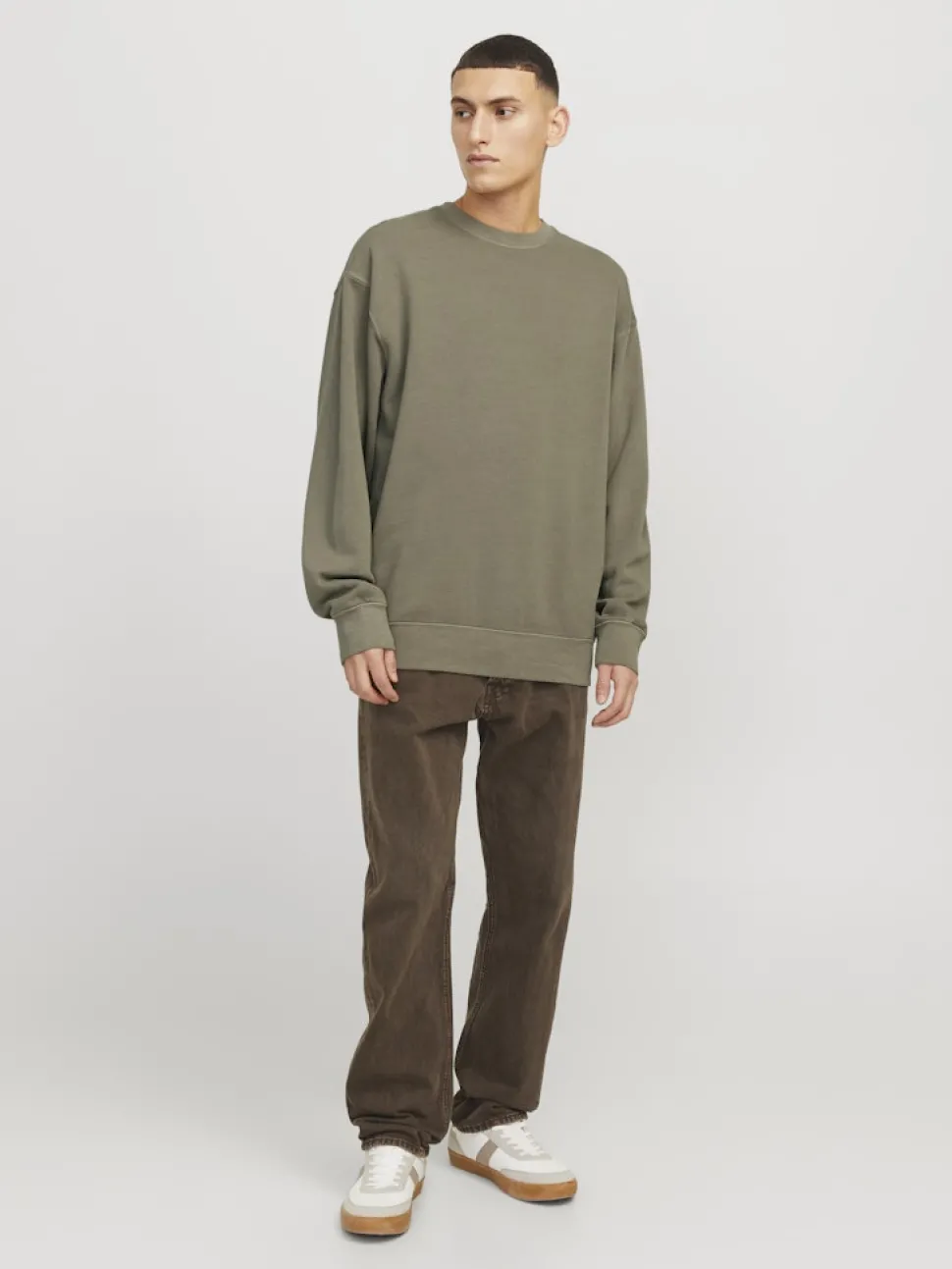 Jack and Jones miesten collegepusero, JJECHARGE FADED SWEAT CREW NECK Silver Sage