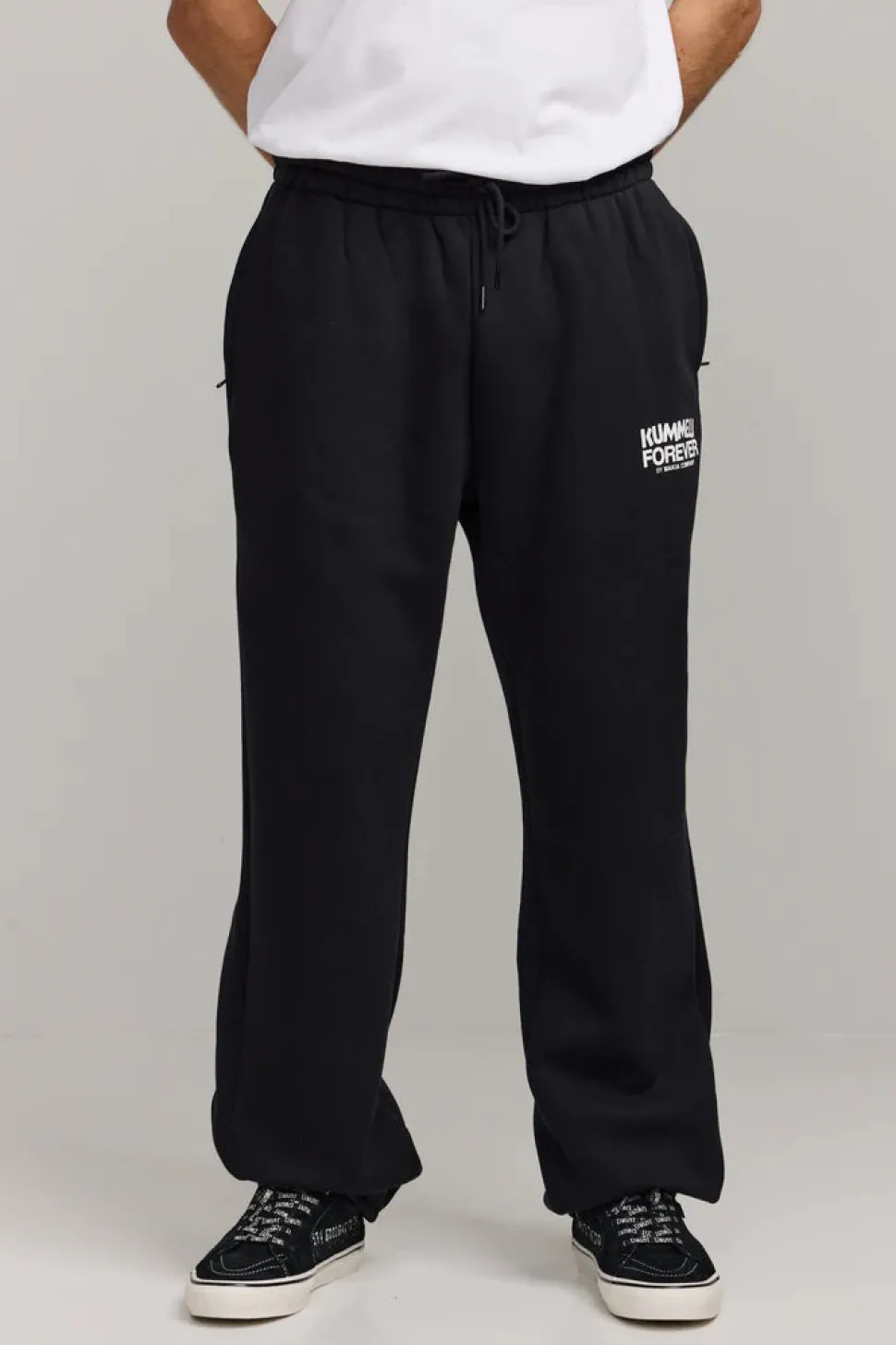 Makia Kummeli Forever Sweatpants, musta