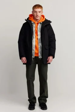 Makia miesten toppatakki, RESILIENT JACKET Musta