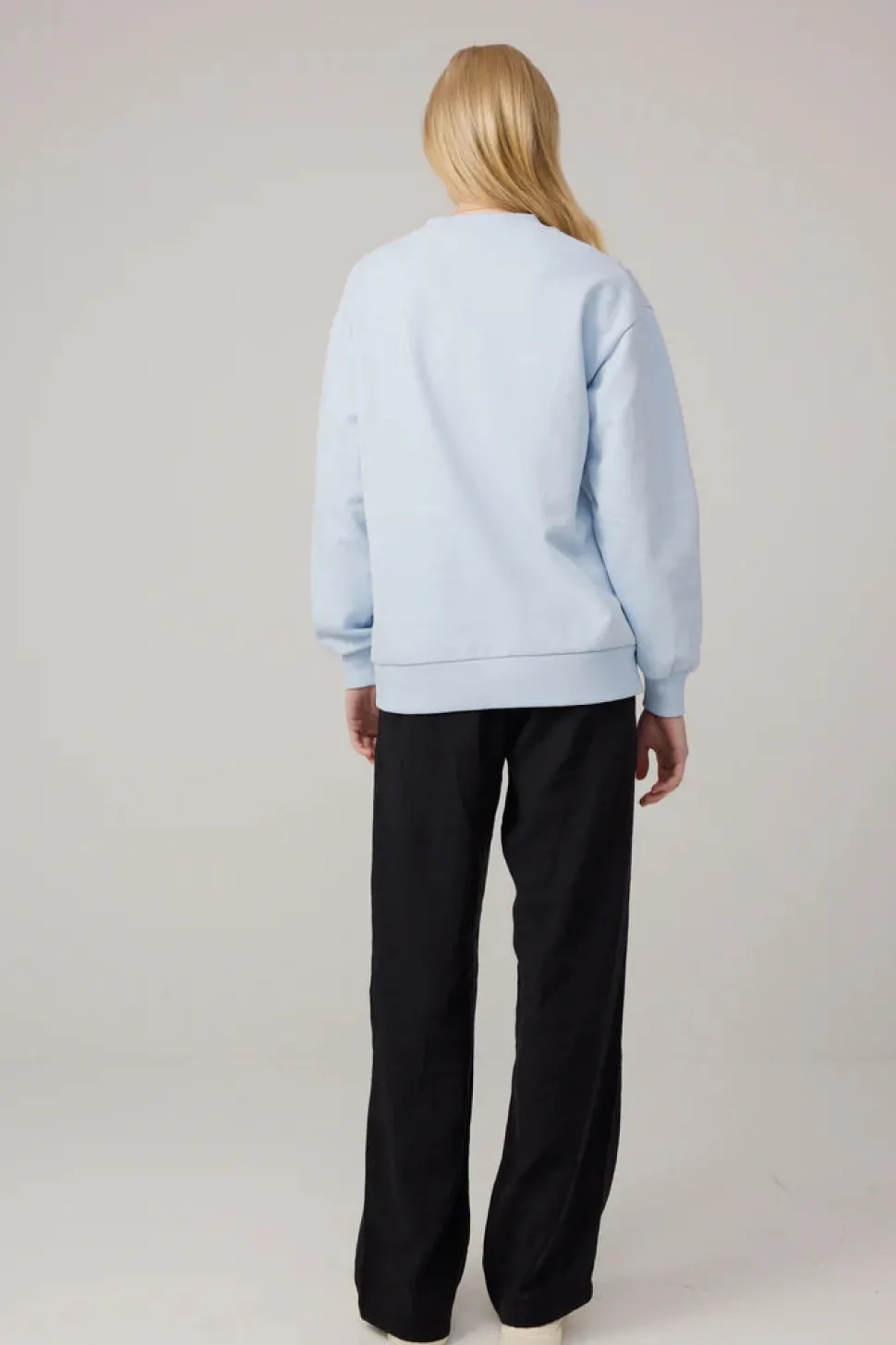 Makia naisten collegepaita Makia Sweatshirt, vaaleansininen