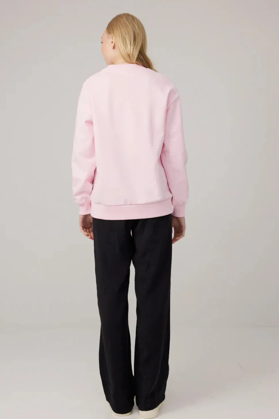 Makia naisten collegepaita Makia Sweatshirt, vaaleanpunainen