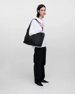 Sandqvist laukku, ICON MESSENGER BAG Musta