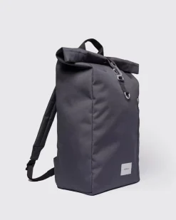 Sandqvist unisex reppu GROUND Rolltop Backpack L, tummanharmaa
