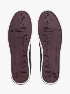Tommy Hilfiger miesten tennarit, ESSENTIAL LEATHER SNEAKER Musta