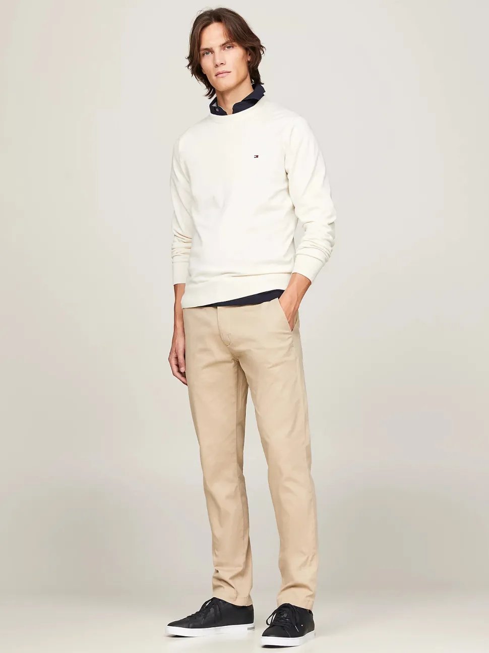 Tommy Hilfiger miesten tennarit, ESSENTIAL LEATHER SNEAKER Musta
