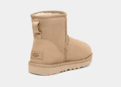 UGG Naisten Kengät, W CLASSIC MINI II Hiekka